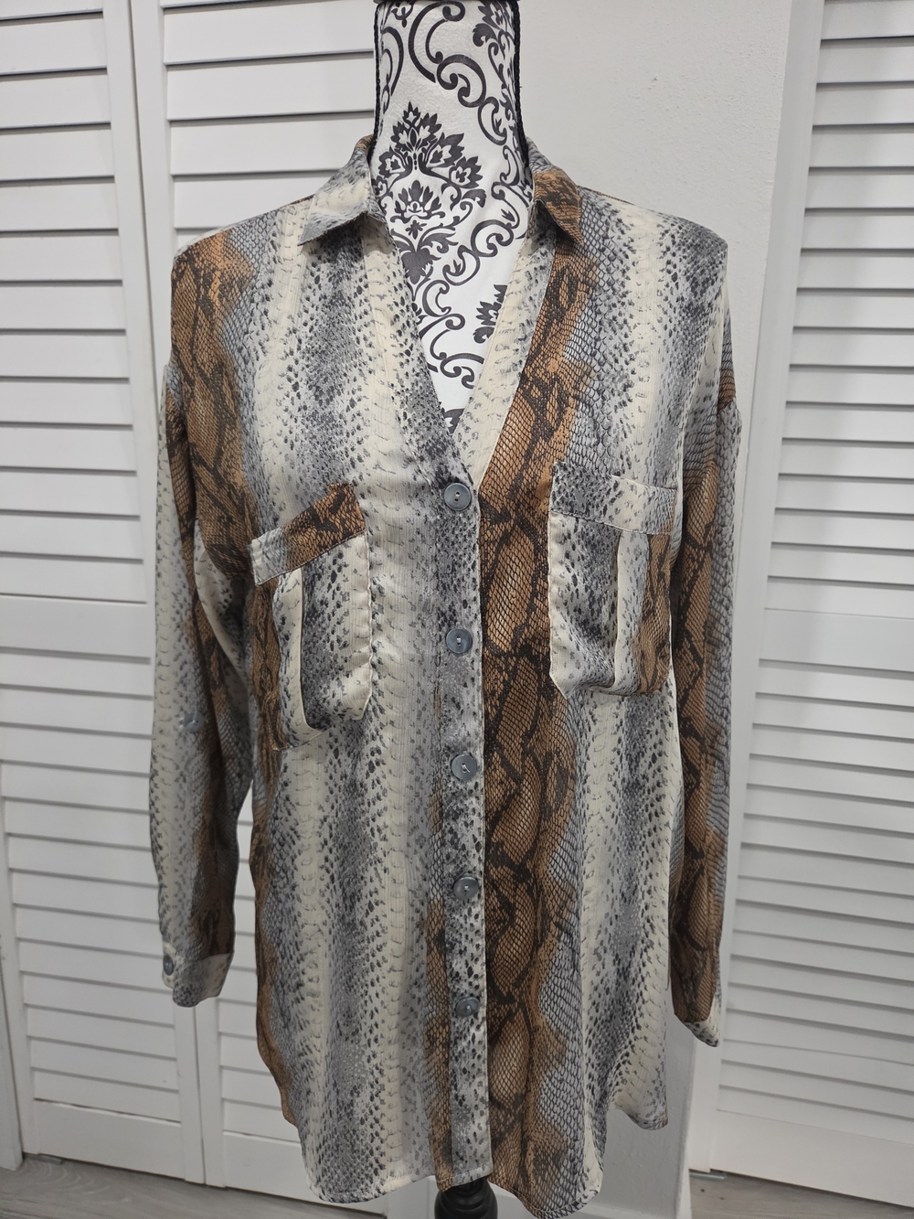 entro Brown and Black Snake Print Scarf